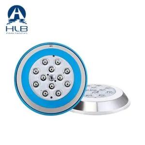 מנורות בריכה צמודות לקיר מעל הקרקע