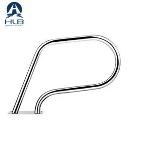 אחיזת מעקה בריכת שחייה